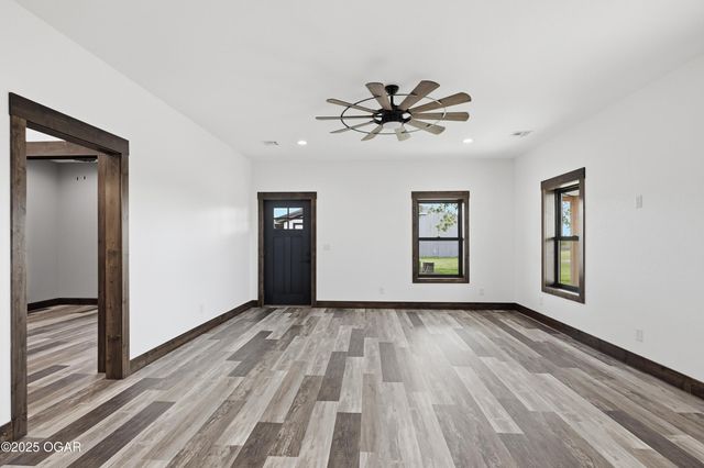 11982 Gaiety Lane, Carthage, MO 64836