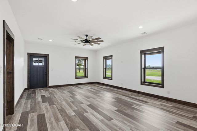 11982 Gaiety Lane, Carthage, MO 64836