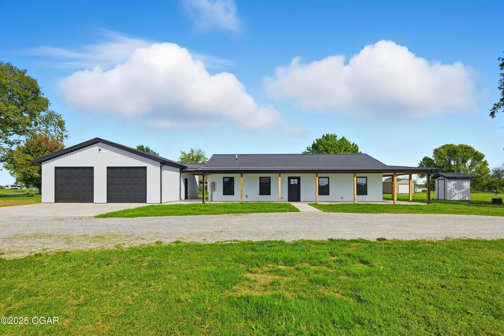 11982 Gaiety Lane, Carthage, MO 64836