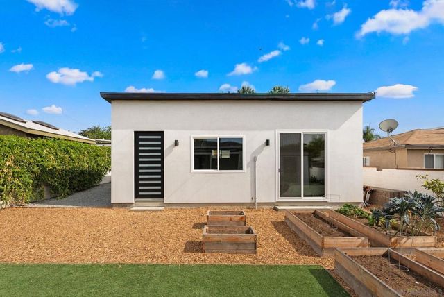 703 40th St, San Diego, CA 92102