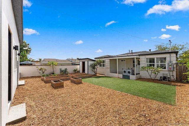 703 40th St, San Diego, CA 92102