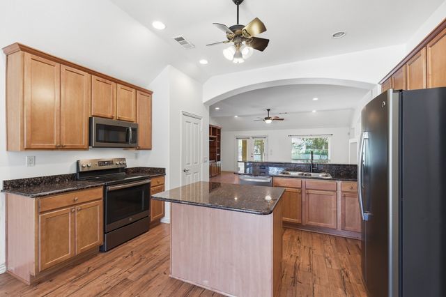 10509 Cascade Drive, Denton, TX 76207
