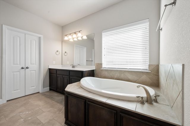 12400 Charter Creek Drive, Fort Worth, TX 76028