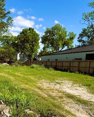 8105 Cabot Street, Houston, TX 77078