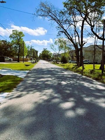 8105 Cabot Street, Houston, TX 77078