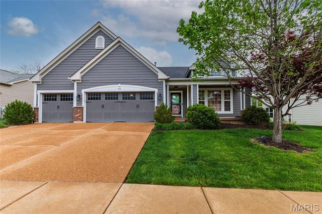 543 Coachgate Court, Ballwin, MO 63021