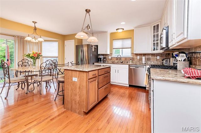 543 Coachgate Court, Ballwin, MO 63021