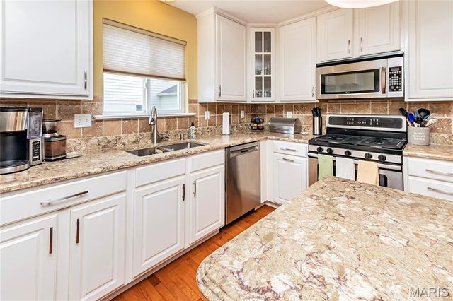 543 Coachgate Court, Ballwin, MO 63021