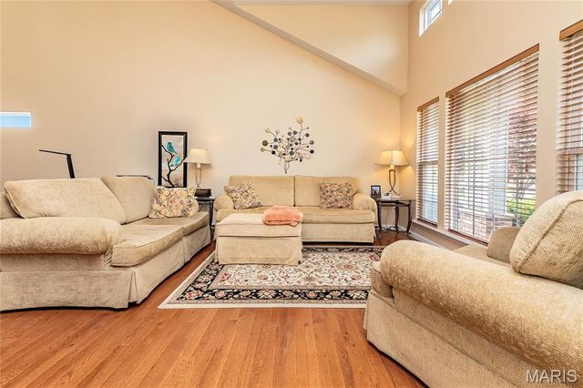 543 Coachgate Court, Ballwin, MO 63021