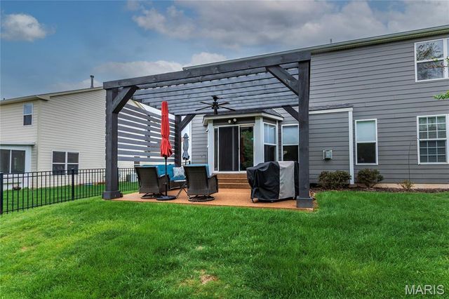 543 Coachgate Court, Ballwin, MO 63021