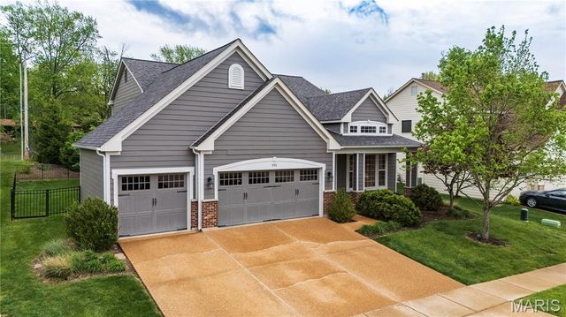 543 Coachgate Court, Ballwin, MO 63021