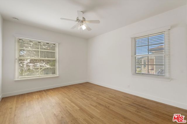 6711 W 87th Place, Los Angeles, CA 90045