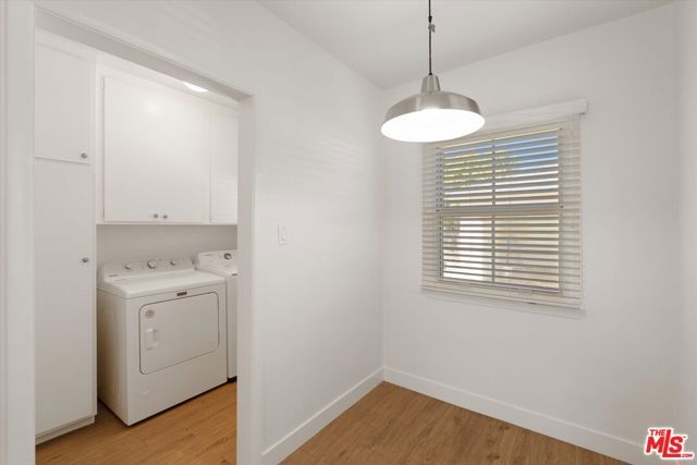 6711 W 87th Place, Los Angeles, CA 90045