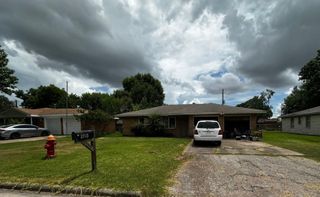 2713 27th Avenue N, Texas City, TX 77590