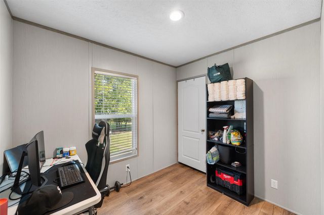 421 S Garitty Street, Frost, TX 76641