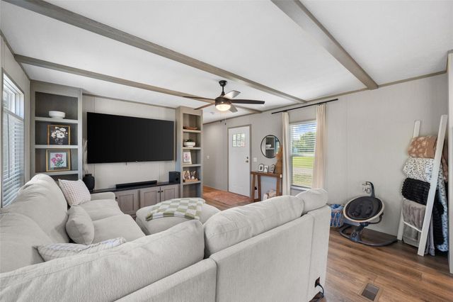 421 S Garitty Street, Frost, TX 76641