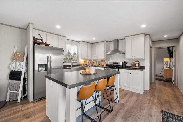 421 S Garitty Street, Frost, TX 76641