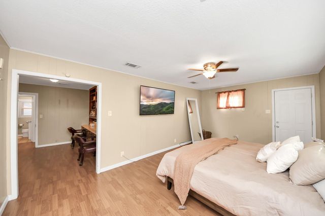 1215 Courtney Drive, Richmond, TX 77469