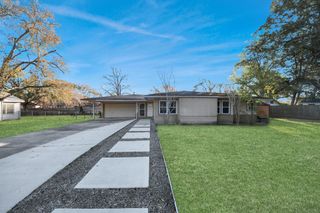 1215 Courtney Drive, Richmond, TX 77469