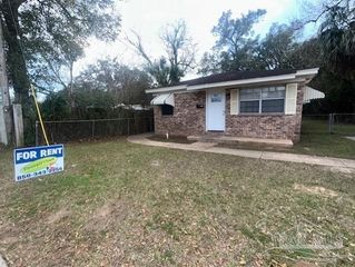 1105 W Strong St, Pensacola, FL 32501