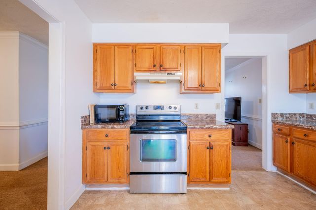 604 Surrey DR, Huddleston, VA 24104