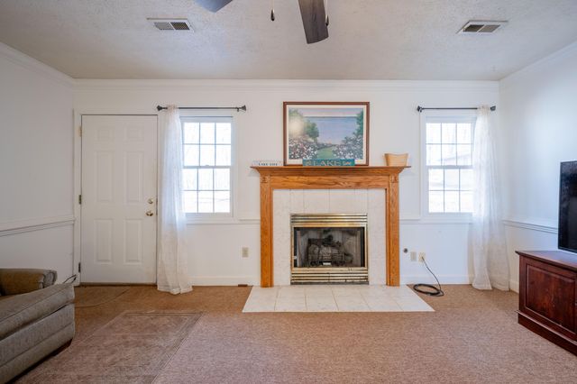 604 Surrey DR, Huddleston, VA 24104