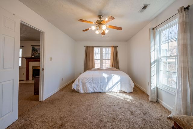 604 Surrey DR, Huddleston, VA 24104