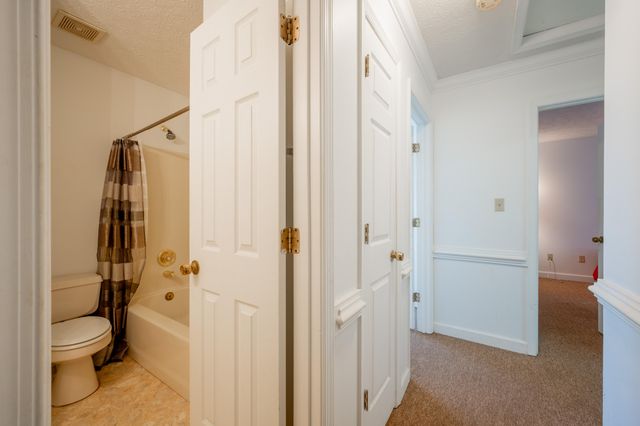 604 Surrey DR, Huddleston, VA 24104