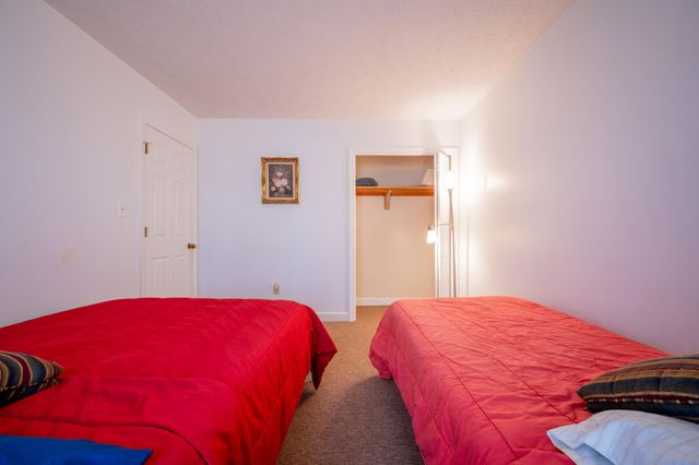 604 Surrey DR, Huddleston, VA 24104