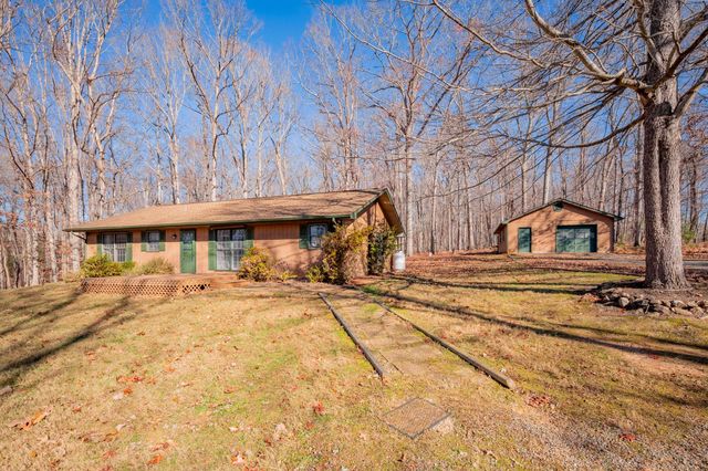 604 Surrey DR, Huddleston, VA 24104