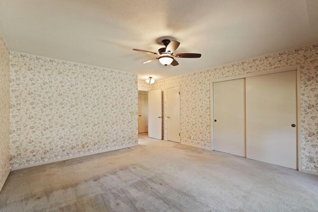 872 Dorchester Cir, Lodi, CA 95240
