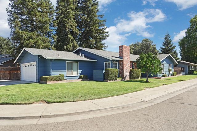 872 Dorchester Cir, Lodi, CA 95240