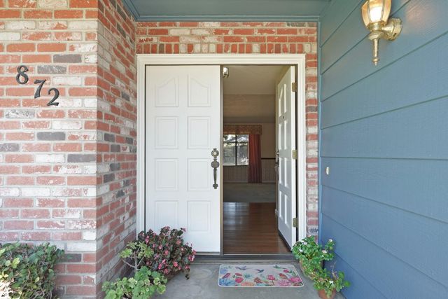 872 Dorchester Cir, Lodi, CA 95240