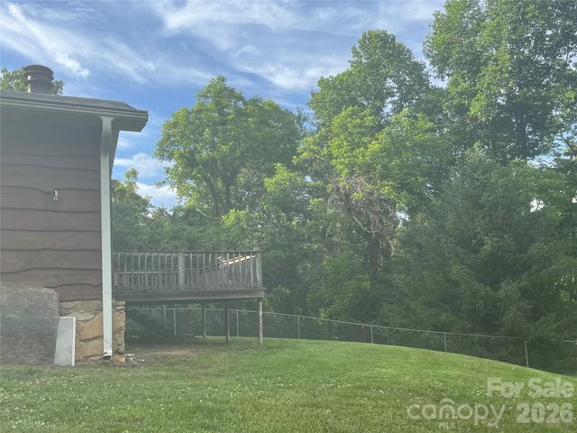 48 Mckinnish Cove Drive, Asheville, NC 28806