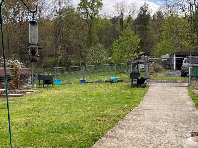 48 Mckinnish Cove Drive, Asheville, NC 28806