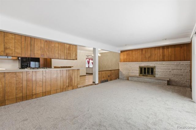 6525 Norton Drive, Troy, MI 48085