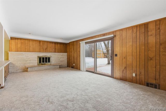 6525 Norton Drive, Troy, MI 48085