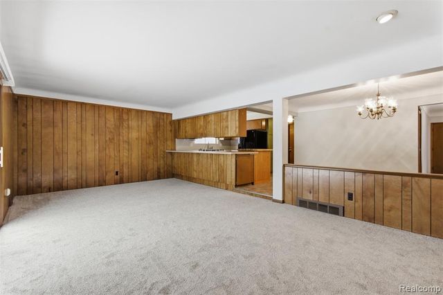 6525 Norton Drive, Troy, MI 48085