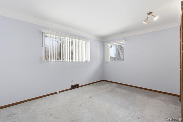 6525 Norton Drive, Troy, MI 48085