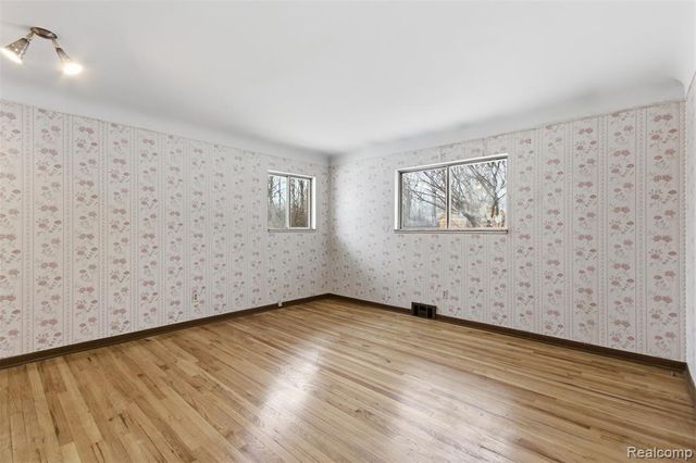 6525 Norton Drive, Troy, MI 48085