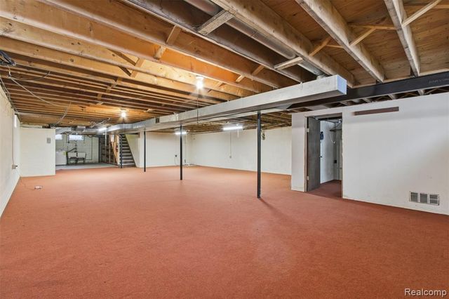 6525 Norton Drive, Troy, MI 48085