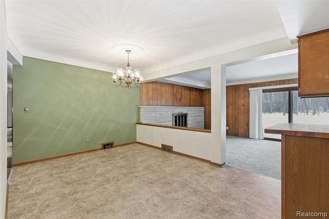 6525 Norton Drive, Troy, MI 48085