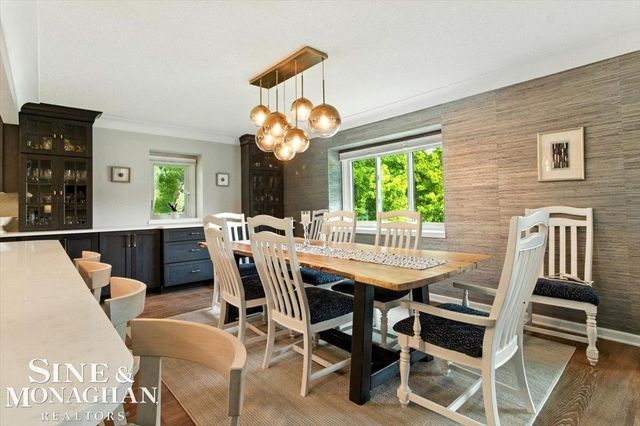 669 N Riverside Avenue, St Clair, MI 48079