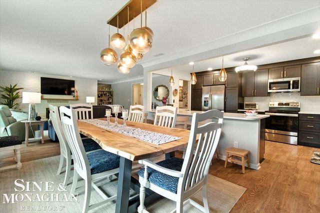 669 N Riverside Avenue, St Clair, MI 48079