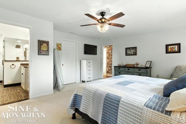 669 N Riverside Avenue, St Clair, MI 48079