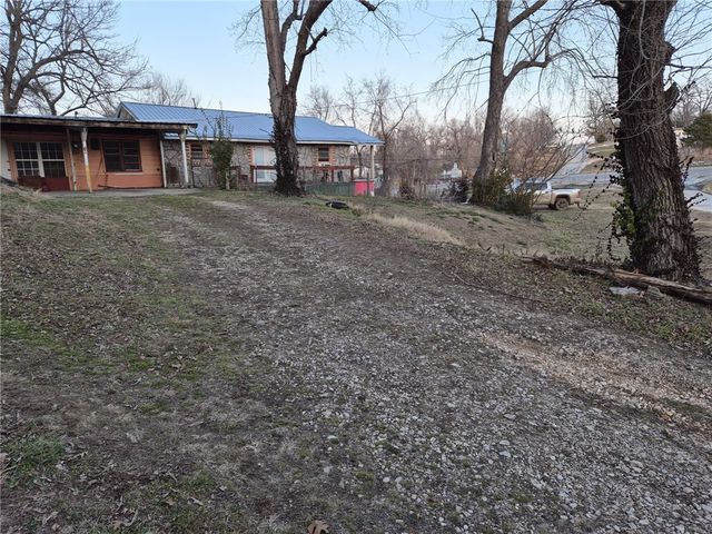 110 Highway 412, Alpena, AR 72611