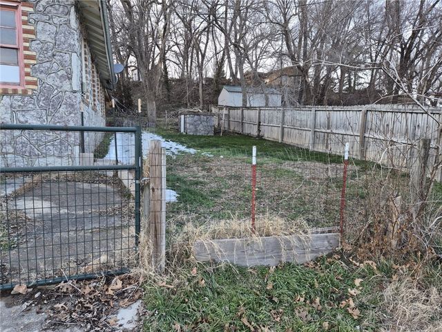 110 Highway 412, Alpena, AR 72611