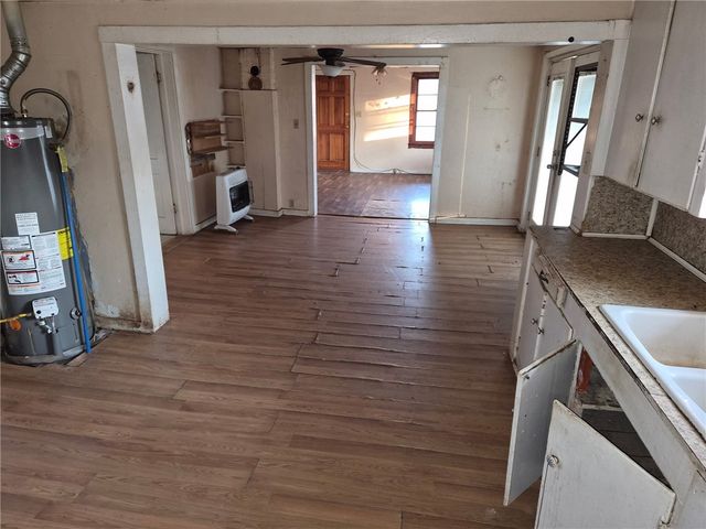 110 Highway 412, Alpena, AR 72611