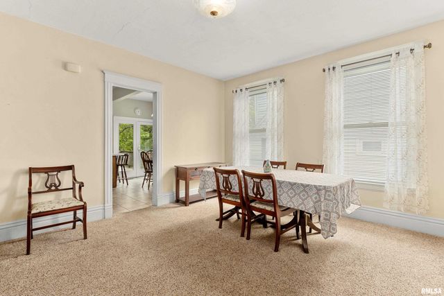 403 W ADAMS Street, Washington, IL 61571