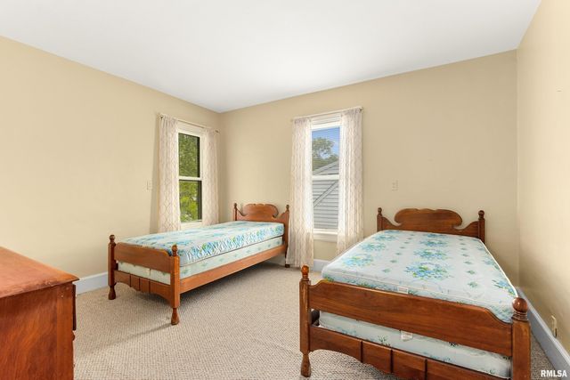 403 W ADAMS Street, Washington, IL 61571